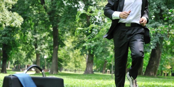 Empresario corriendo